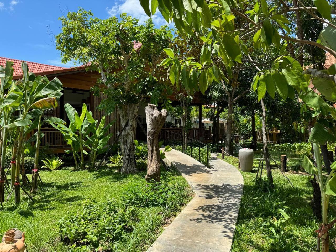 The Jungle Hotel Сием Реап Екстериор снимка